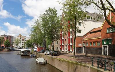 Houtkopersburgwal 14