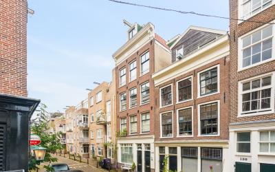 Goudsbloems. 132-A2