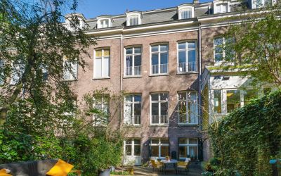Westeinde 8