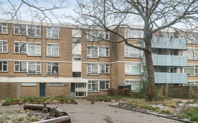 Tussendek 73