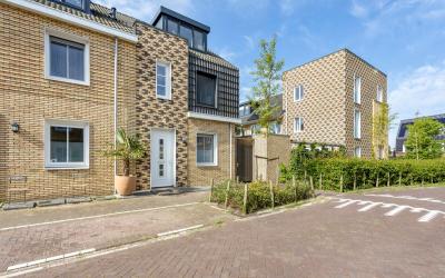 Veenbesstraat 4