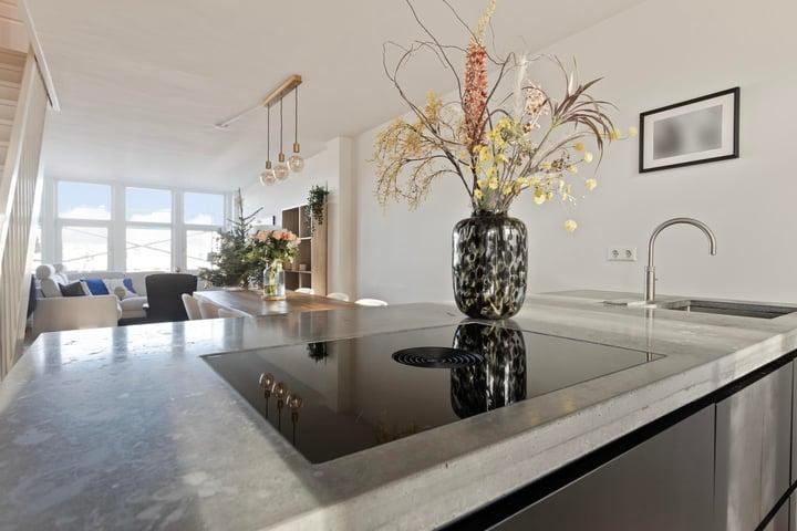 Appartement te koop: Postjeskade 49-3, Amsterdam