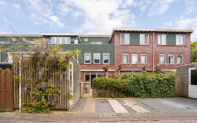 Lesbosstraat 38