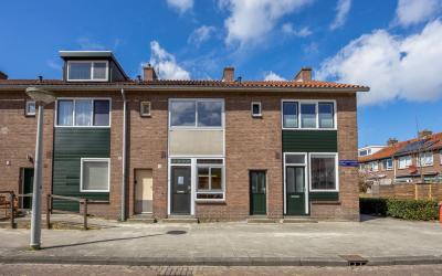 Aart van de. 13