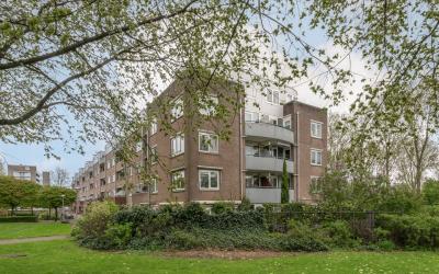 Burgemeeste. 4-C