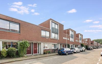 Singerstraat 82