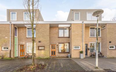 Burgersdijk. 23