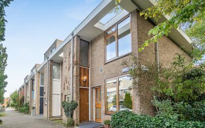 Burgersdijk. 26