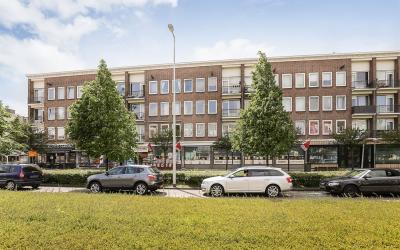 Van Mourik. 10-2