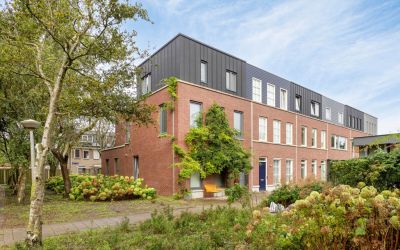 Ank van der. 26-B