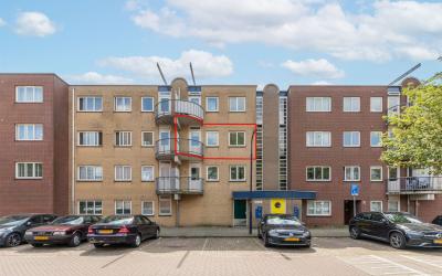Roosje Voss. 61