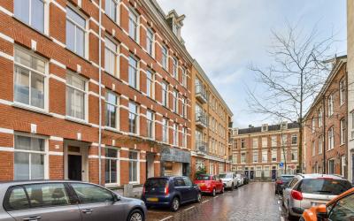 Rustenburgerdwarsstraat 2-F