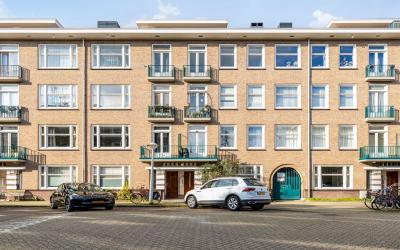 Uiterwaarde. 62-3
