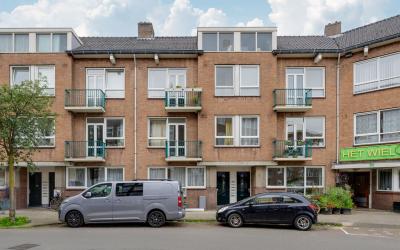Uiterwaarde. 248-2