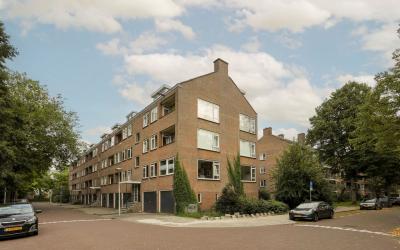 Zuid-Hollan. 48-1