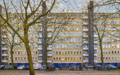 Van Nijenro. 744