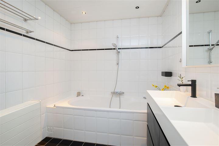 Appartement te koop: ijburglaan 902, Amsterdam