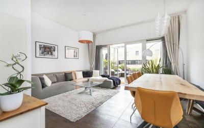 Pieter Oosterhuisstraat 48
