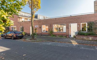 Geelbekstra. 1