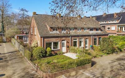 Clarissenhof 8