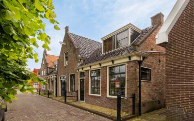 Oude Zijds. 13