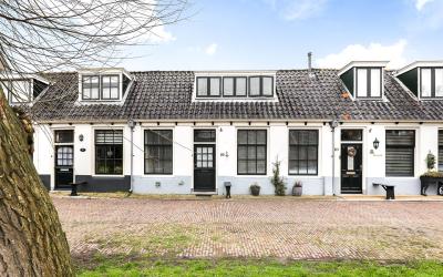 Nieuwe Zijds Burgwal 19