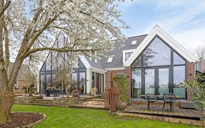 Zuiderwoude. 27