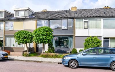 Van 't Hoffstraat 17