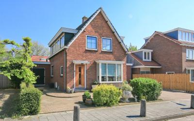 Van Leeuwen. 8