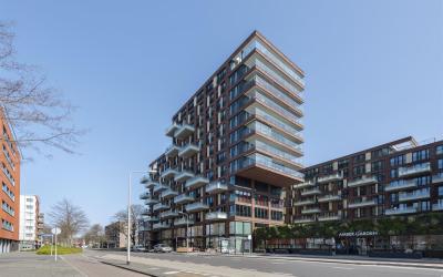 Van Heuven. 23