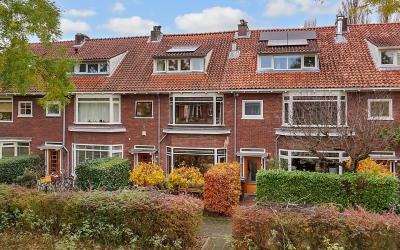 Van der Vee. 7