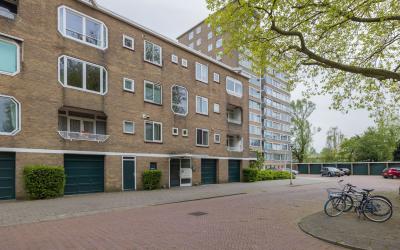 Meander 889