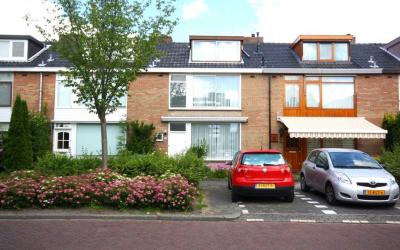 Else Mauhsstraat 18