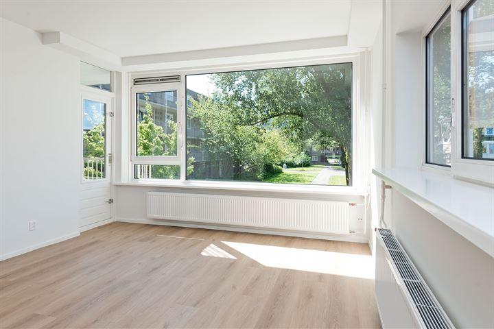 Appartement te koop: Camera Obscuralaan 302, Amstelveen