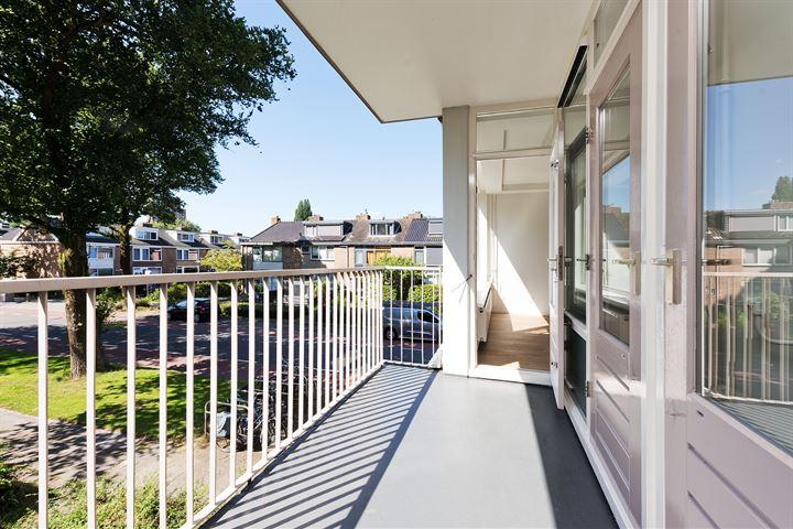Appartement te koop: Camera Obscuralaan 302, Amstelveen