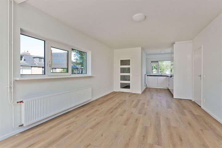 Appartement te koop: Camera Obscuralaan 302, Amstelveen
