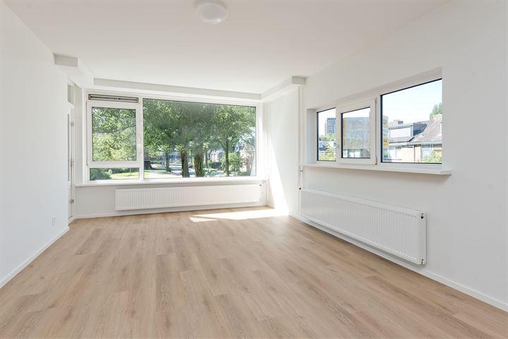 Appartement te koop: Camera Obscuralaan 302, Amstelveen