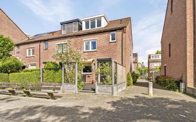 Schutsluis 12