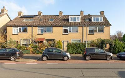 Lage Naarde. 10-A