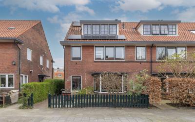 Van Hoornst. 35