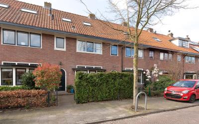 Van Hoornst. 40