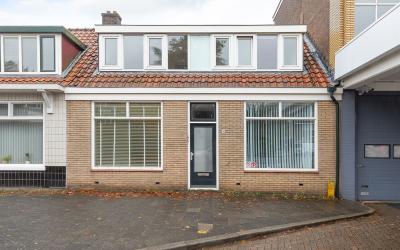 Loosdrechts. 32