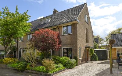 Hindelaan 9