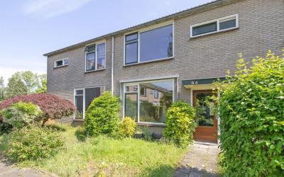 Calvijnhof 84