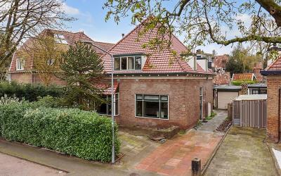 Lage Naarde. 29