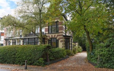 Middenweg 8