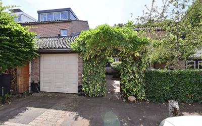 Bijenmeent 77