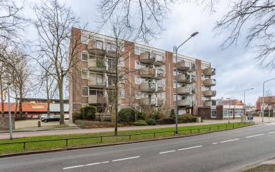 Larenseweg 157-9