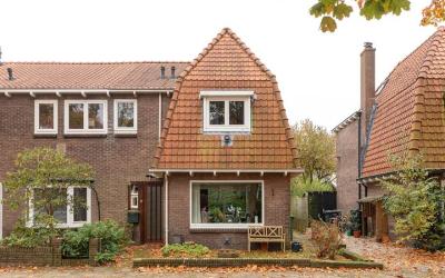 Hoge Larens. 264
