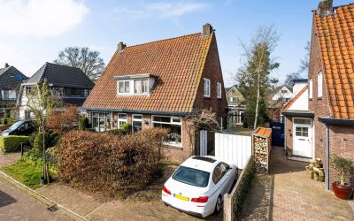 Eerste Mole. 34